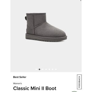 UGG CLASSIC MINI - ALMOST NEW!